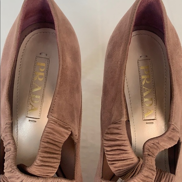 PRADA | Suede Crossover Blush Peep-Toe Pumps Sz 37 - Picture 10 of 16